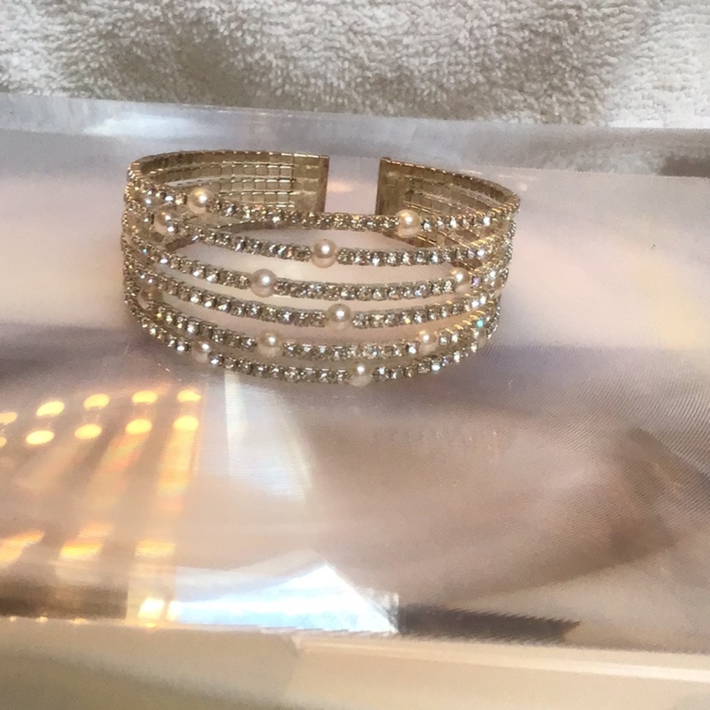 SPARKLE CUFF BRACELET / WORN A FEW TIMES. XS-S - Picture 2 of 5